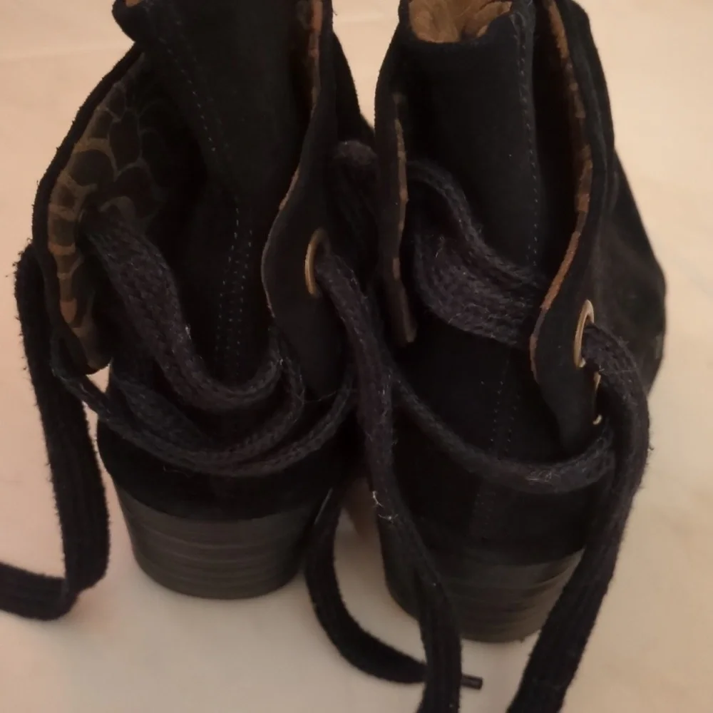 Fly London Yama Suede Ankle Black BohoBooties Tie Back Sz 7.5 Raised Wedge Heel